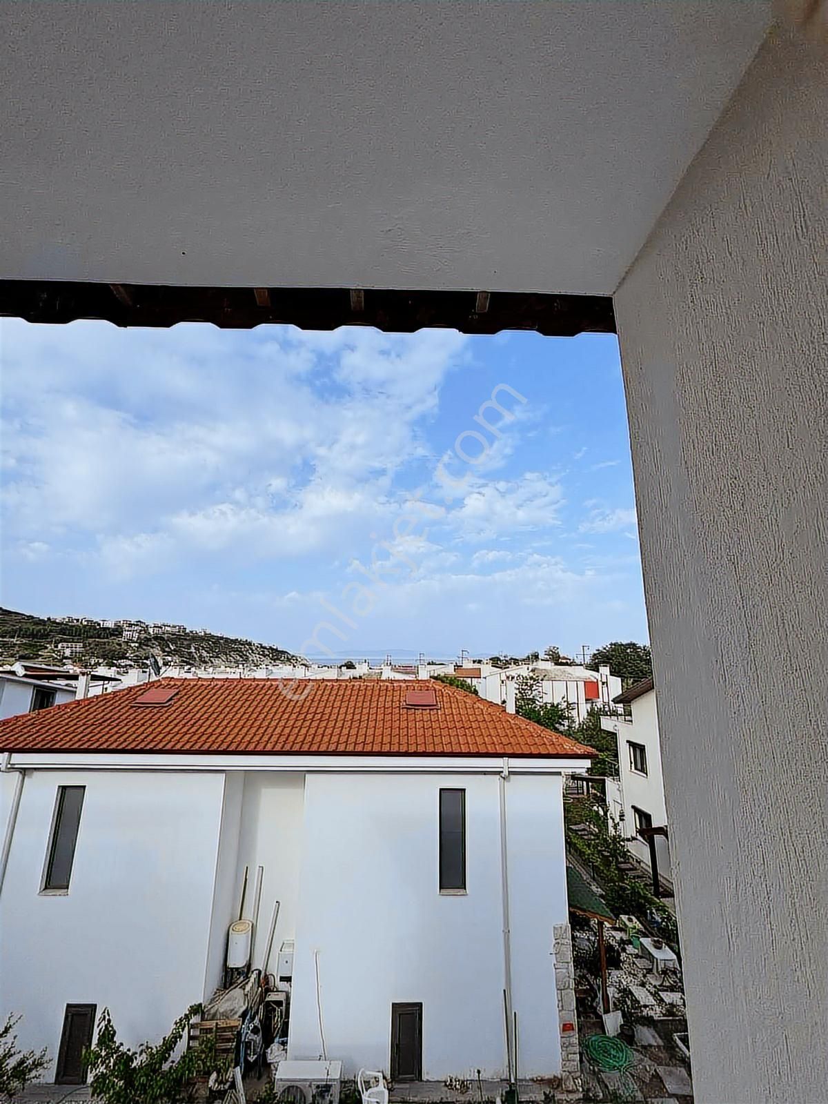 Karaburunda Denize 200 Metre Triplex - Görsel 12