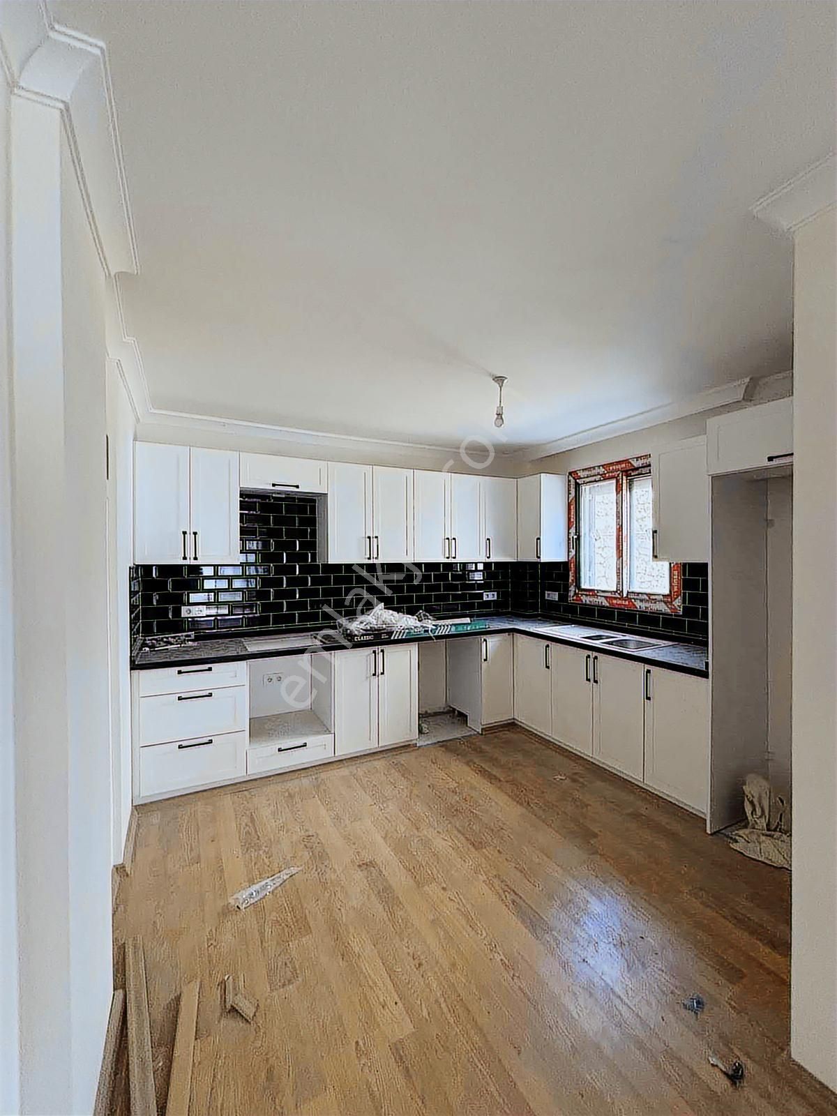 Karaburunda Denize 200 Metre Triplex - Görsel 24