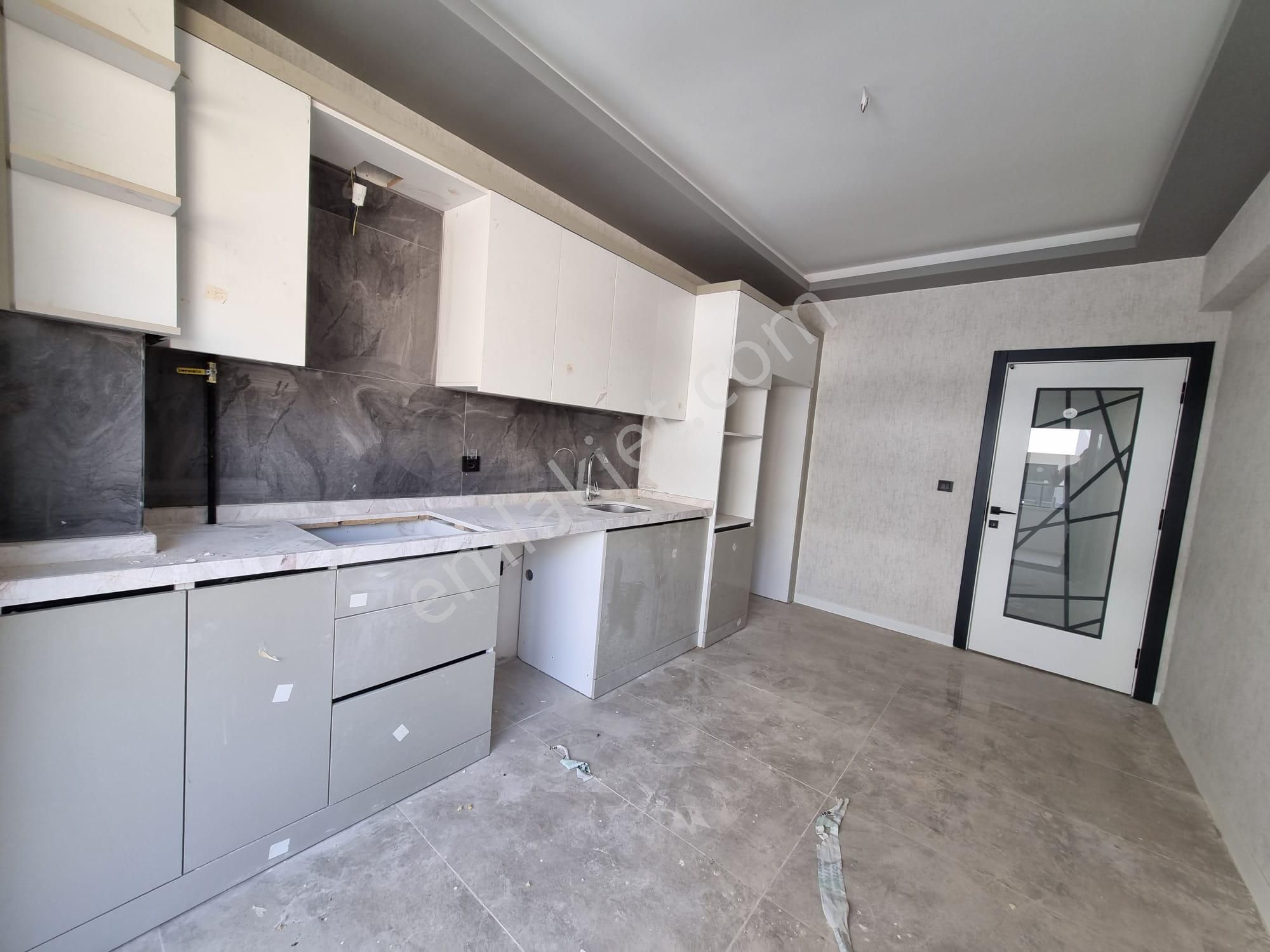 Selahaddin Eyyubi Mahallesin De Satılık 2+1 Daireler - Görsel 4