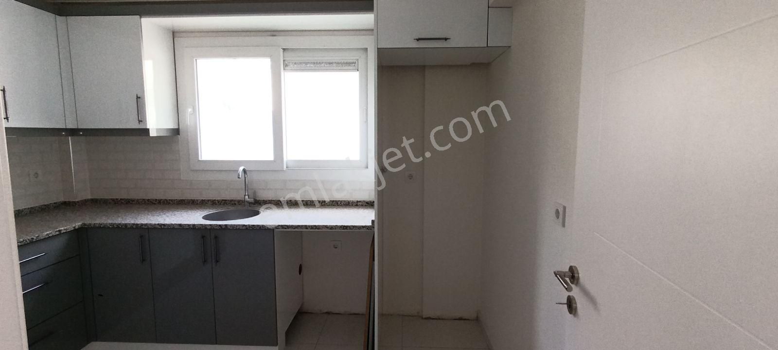 İzmir Bornova Ergene Mah.sakin Konumda Satılık Geniş 2+1 Daire - Görsel 14