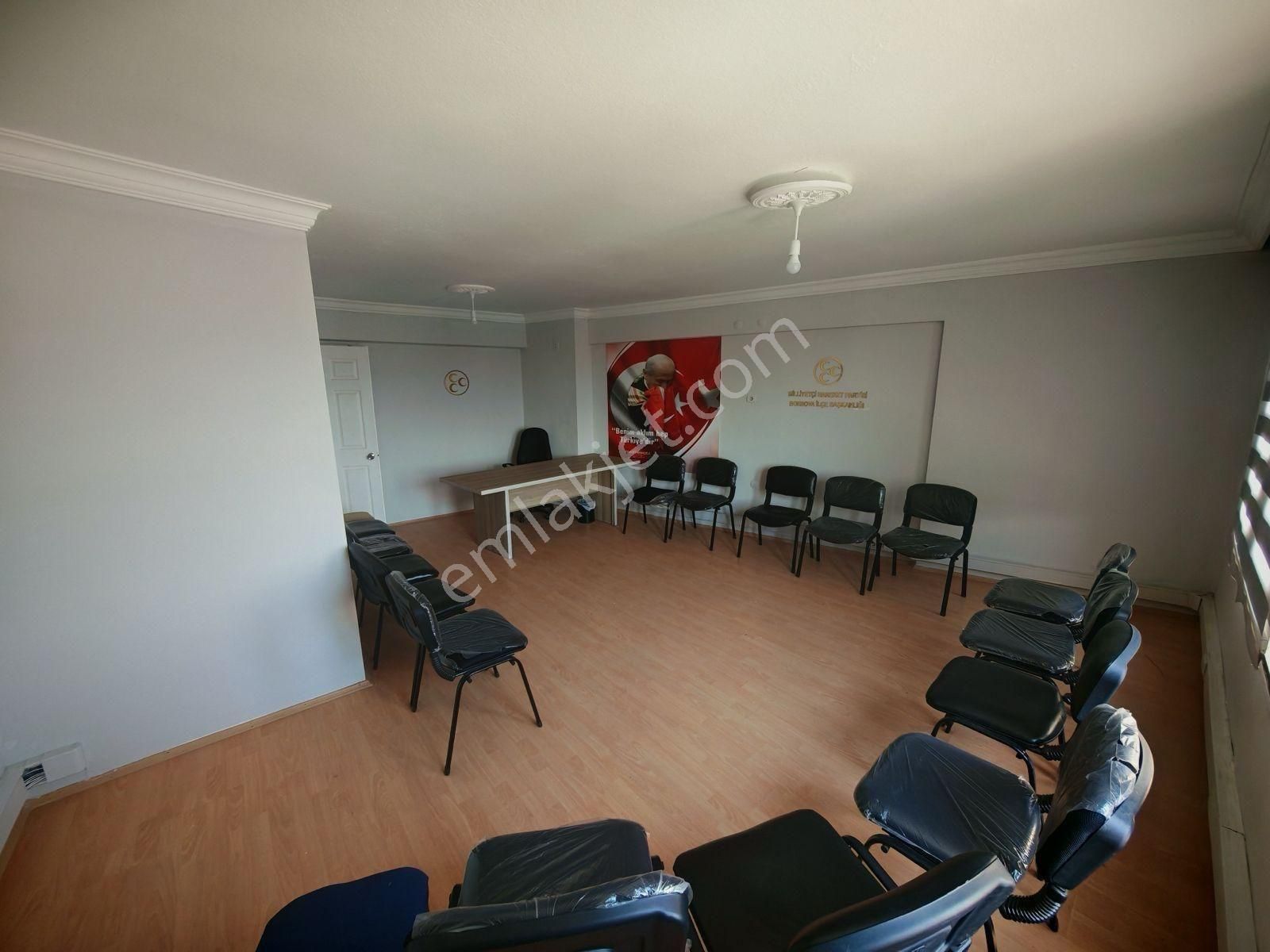 İzmir Bornova Kazımdirikte Meydanda Satılık Kiracılı İşyeri - Görsel 3