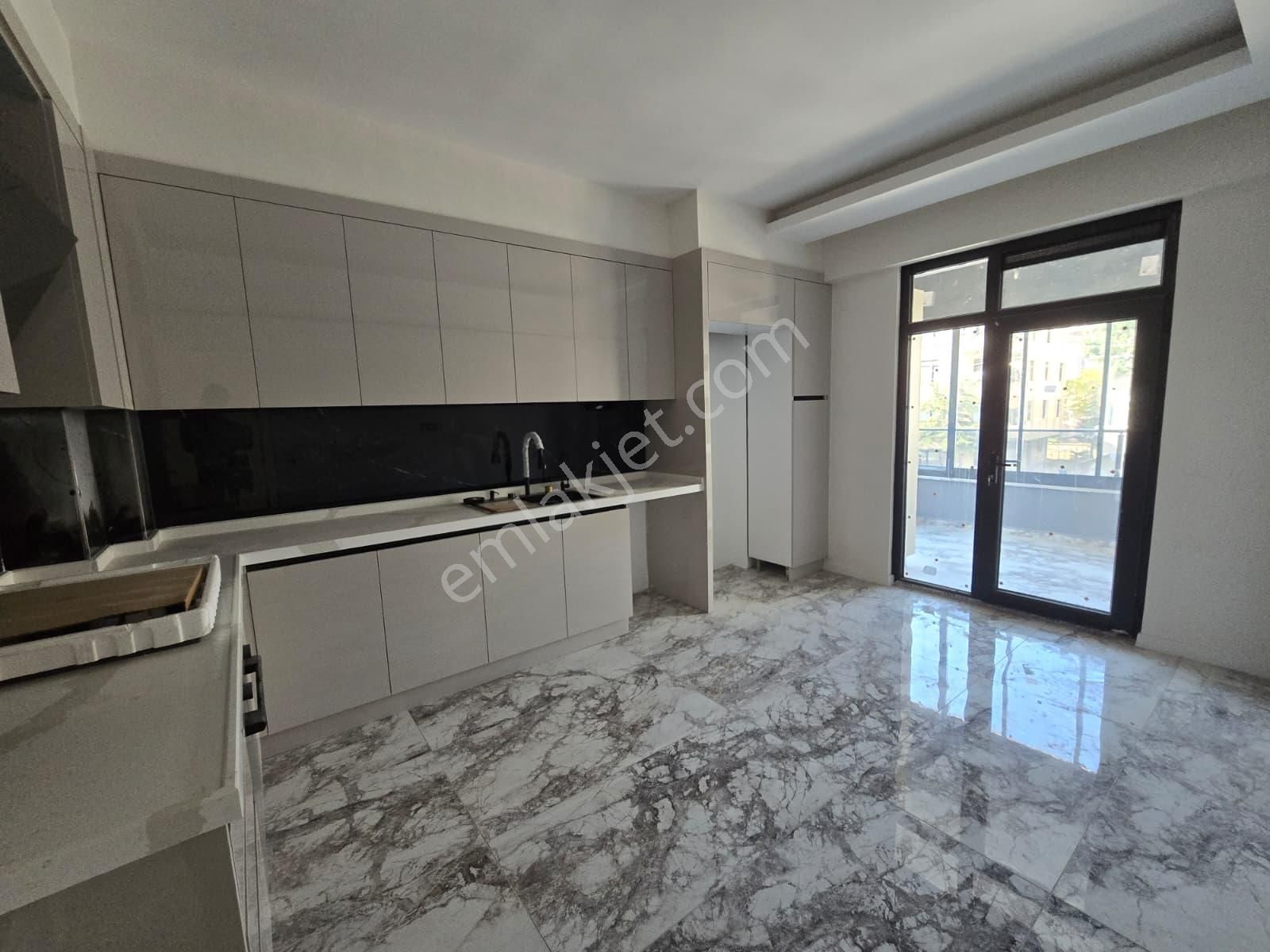 Selçuk Ecza Deposu Yakını Satılık Sıfır 3+1 Daire - Görsel 8