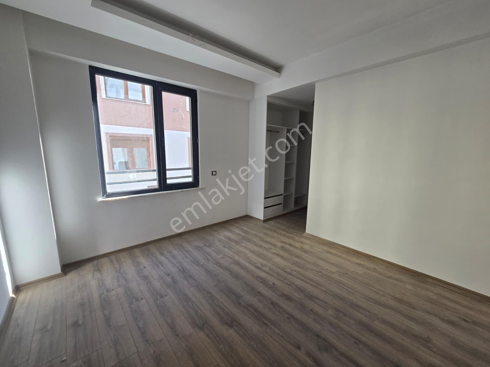 Selçuk Ecza Deposu Yakını Satılık Sıfır 3+1 Daire - Görsel 20