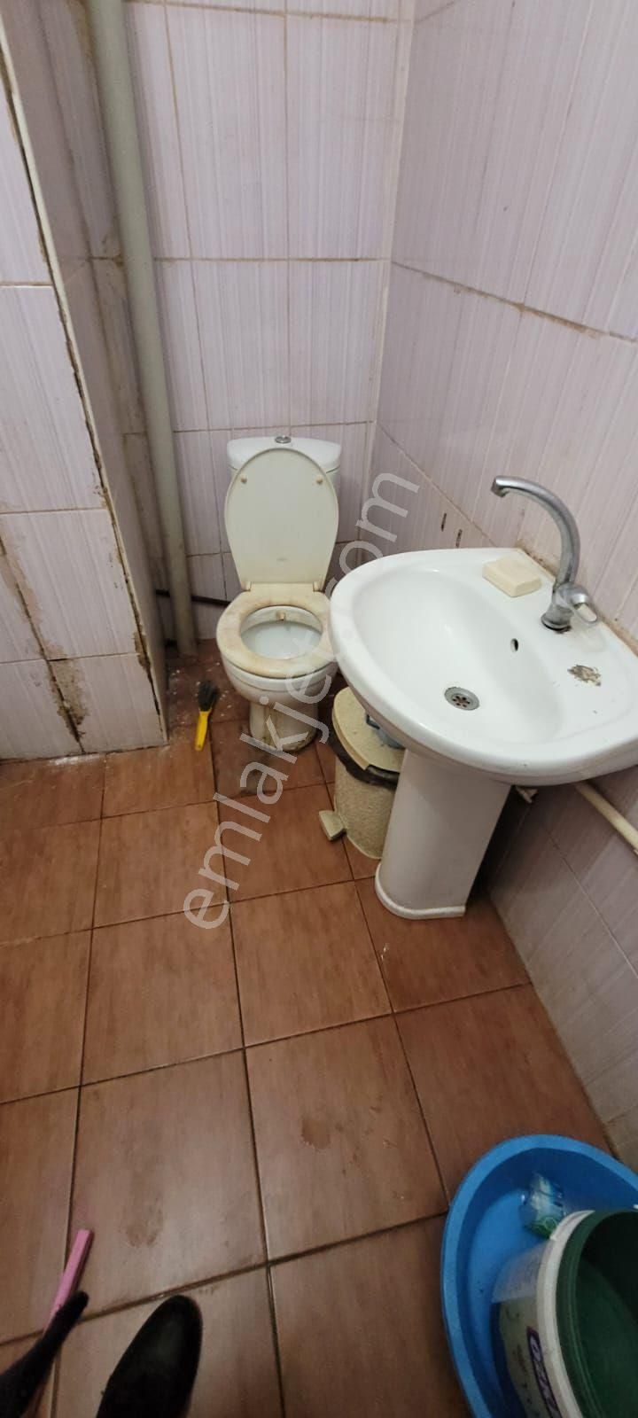 S.evlerde Metrobüse 10dk.bekara Yabancıya Uygun 1+1 65m2 Eşyalı Girişkat Kiralık Daire - Görsel 10