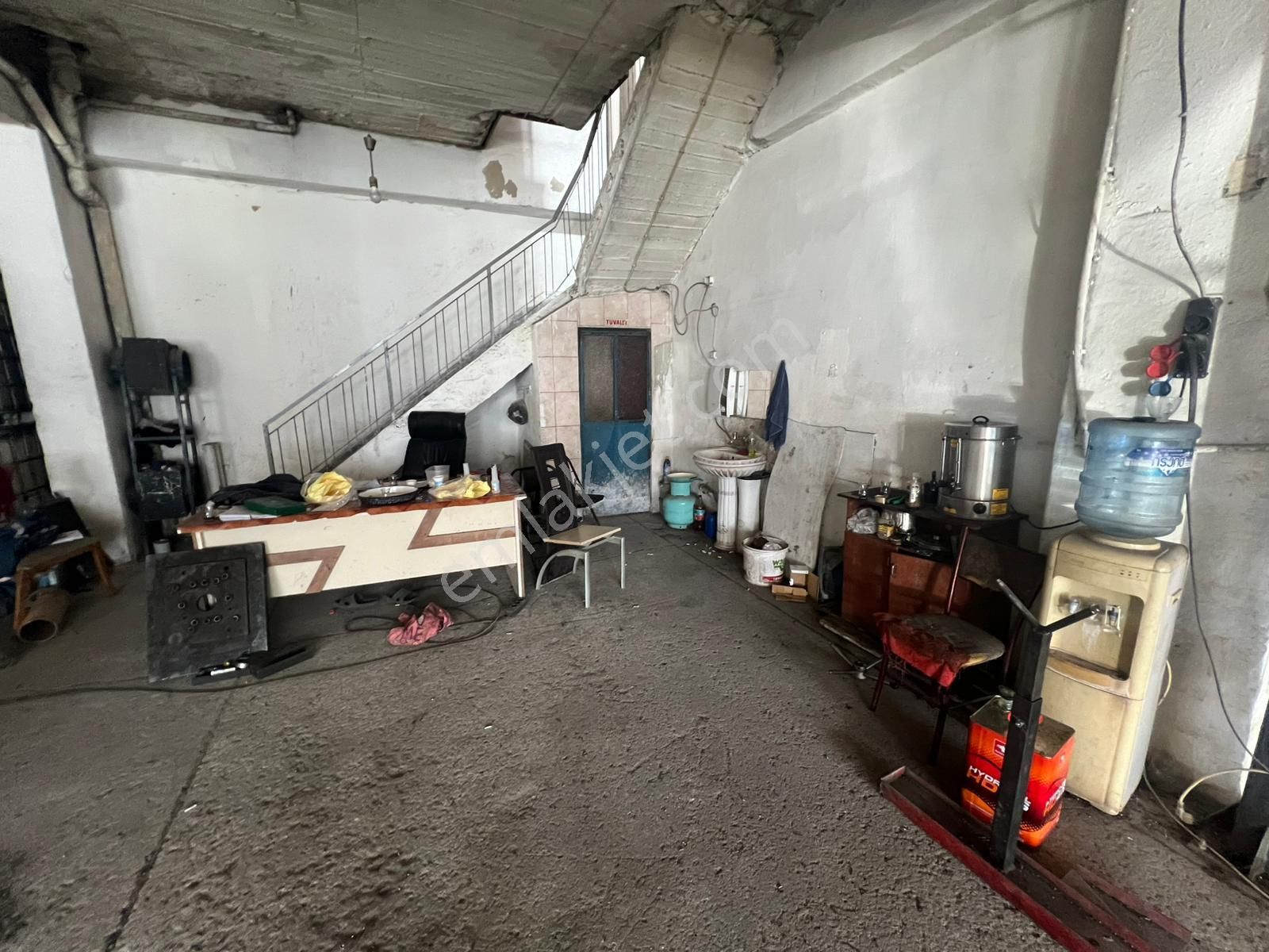 Zafer Sanayiide 165 M2 Kiralık Dükkan - Görsel 3