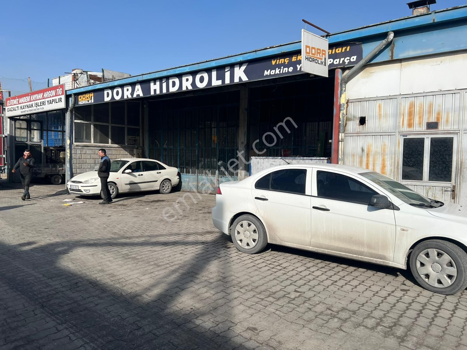 Zafer Sanayiide 165 M2 Kiralık Dükkan - Görsel 18