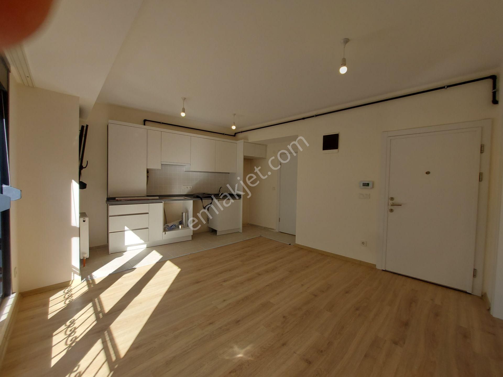 Cihangir’de Sıfır Binada Konut Ve Ofis Kullanımına Uygun 1+1 Daire - Görsel 6