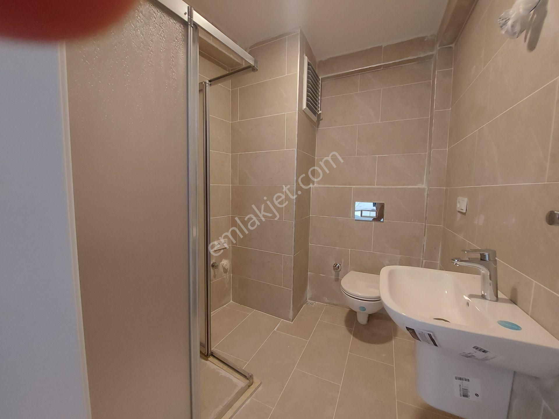 Cihangir’de Sıfır Binada Konut Ve Ofis Kullanımına Uygun 1+1 Daire - Görsel 9