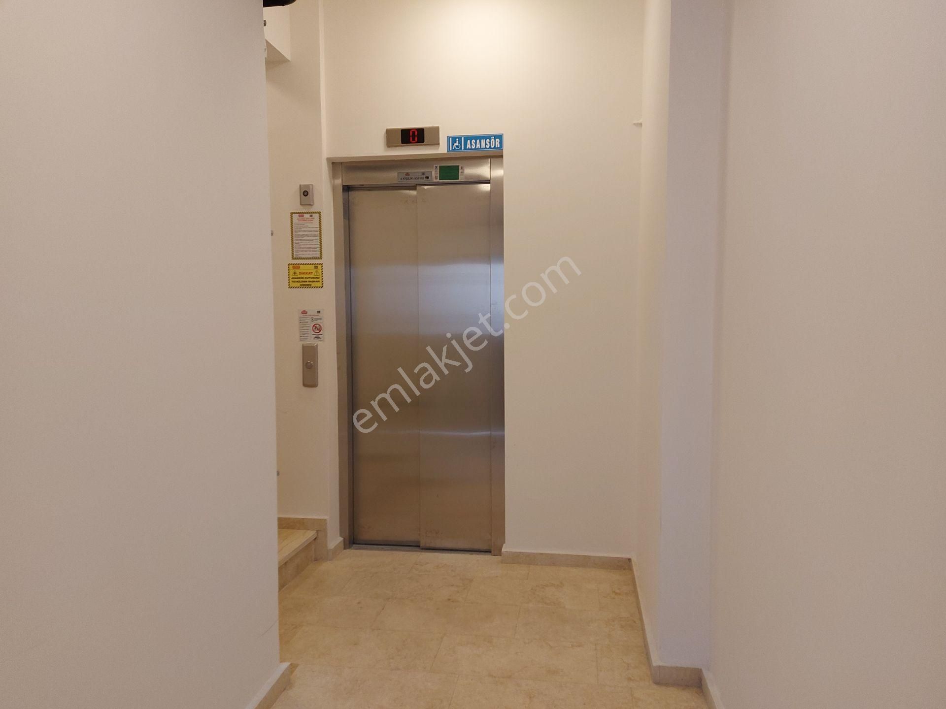 Cihangir’de Sıfır Binada Konut Ve Ofis Kullanımına Uygun 1+1 Daire - Görsel 13