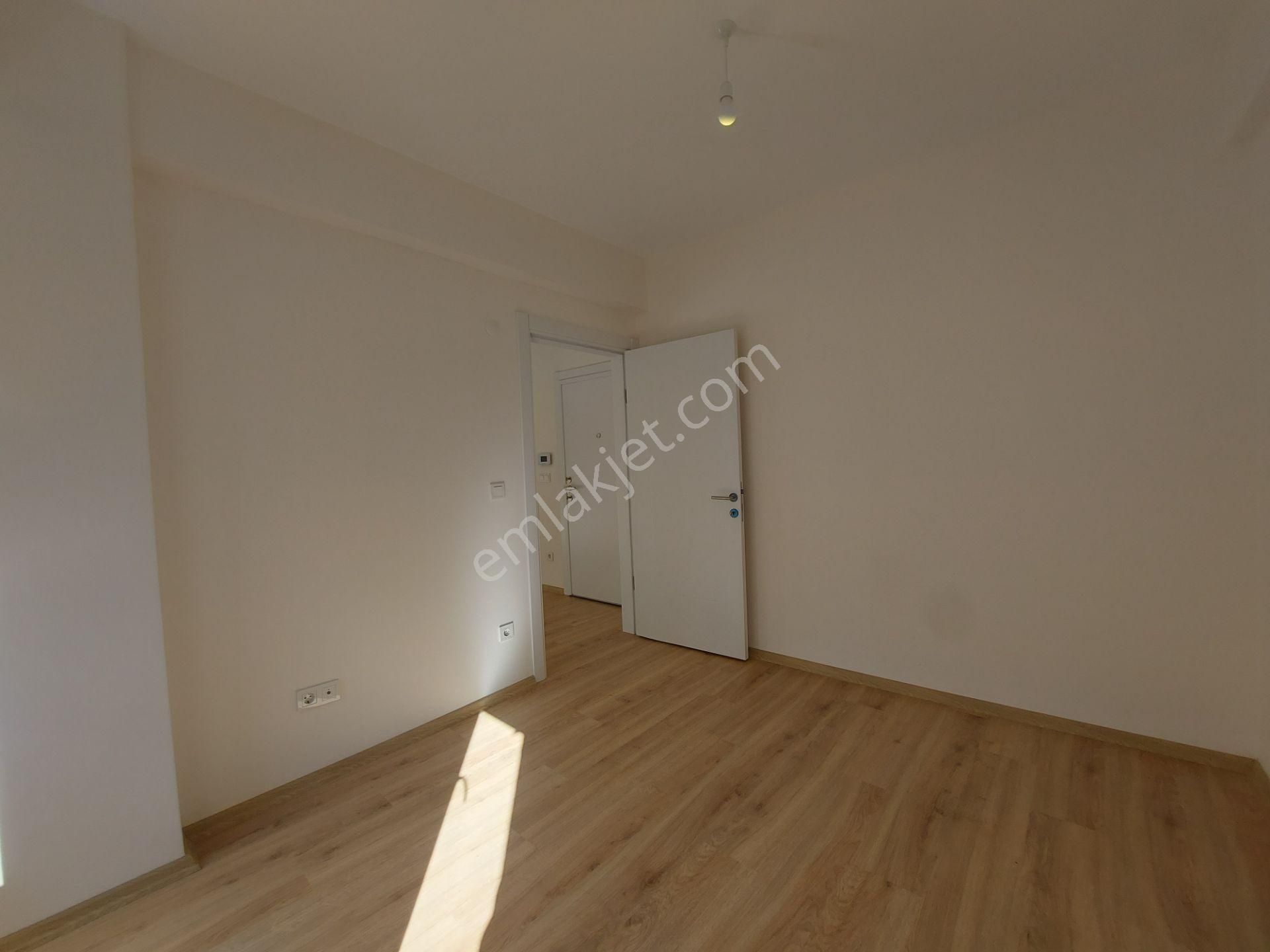 Cihangir’de Sıfır Binada Konut Ve Ofis Kullanımına Uygun 1+1 Daire - Görsel 4