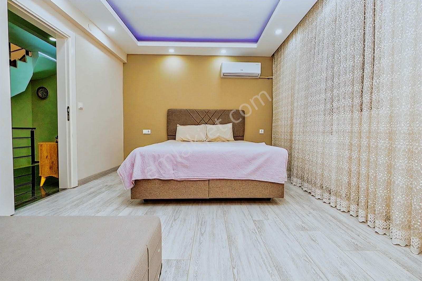 Havuzlu Sítede Trıplex Site İçi Özel Havuzlu Lux 4+1 Villa - Görsel 13