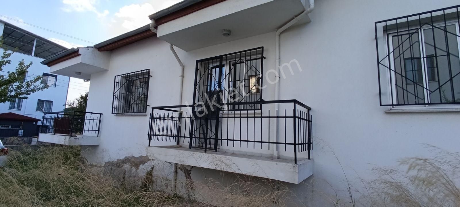 İzmir Bornova Ergene Mah. Sakin Konumda Satılık Müstakil Konut - Görsel 8