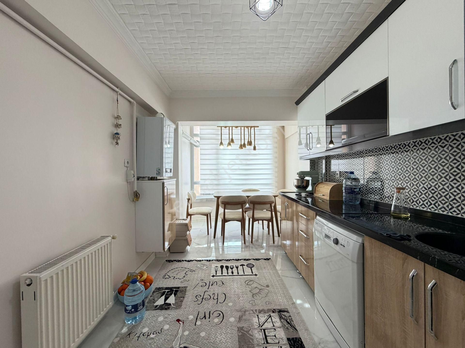 Kalecik Emlak'tan Fatih Mah.içi Full Yapılı Güney Cephe 1.kat 3+1