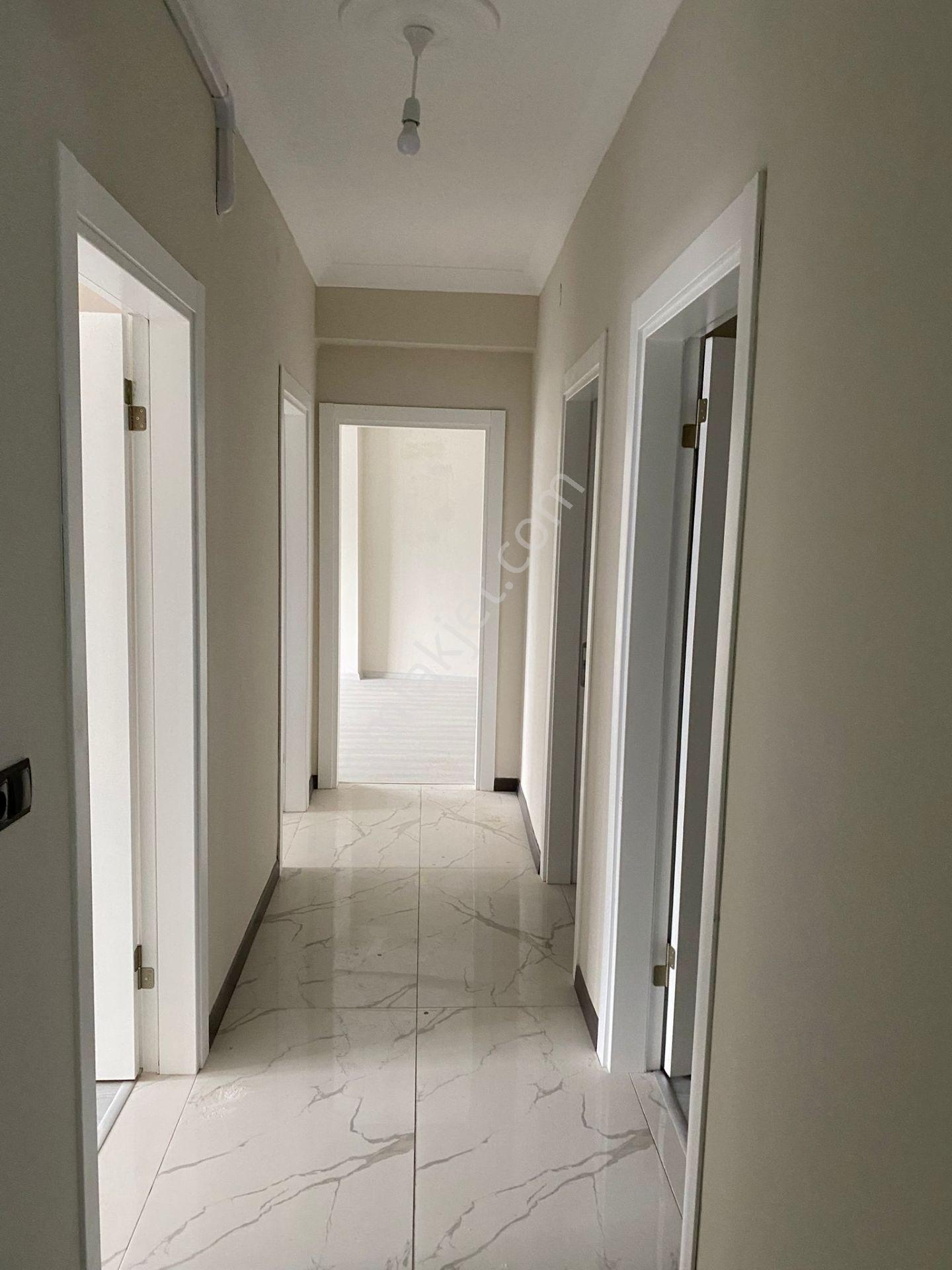 Tuzcu Murat'ta Satılık Sıfır 3+1 | 130 M² | Kapalı Otopark | Doğalgaz Kombili | Ebeveyn Banyolu - Görsel 8