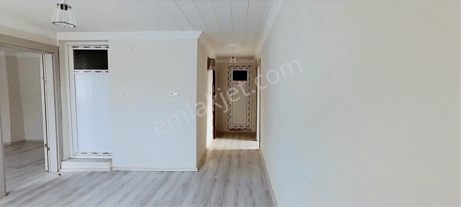 İzmir Bornova Kızılay Mah. 2+1 Son Kat Sıfır Kiralık Daire - Görsel 22