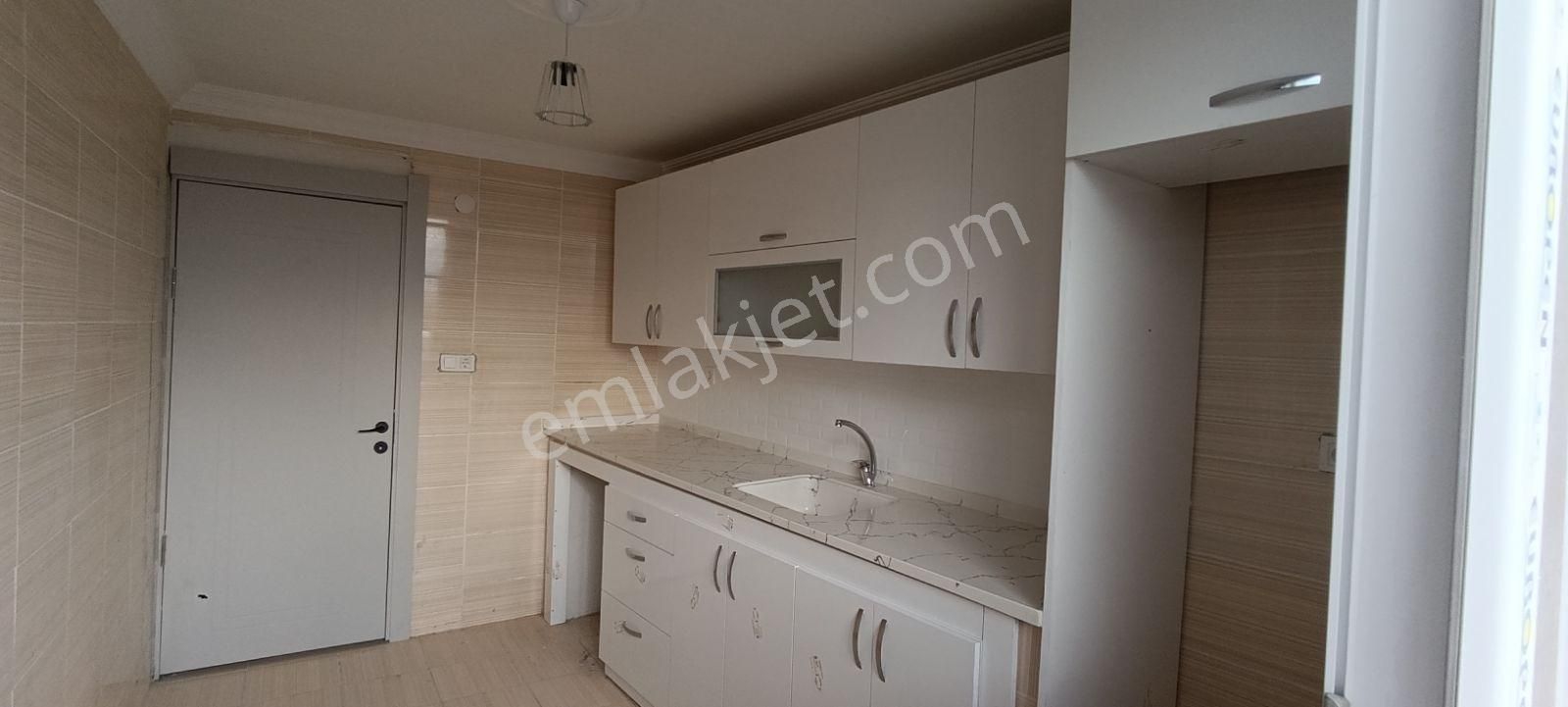 İzmir Bornova Kızılay Mah. 2+1 Son Kat Sıfır Kiralık Daire - Görsel 29