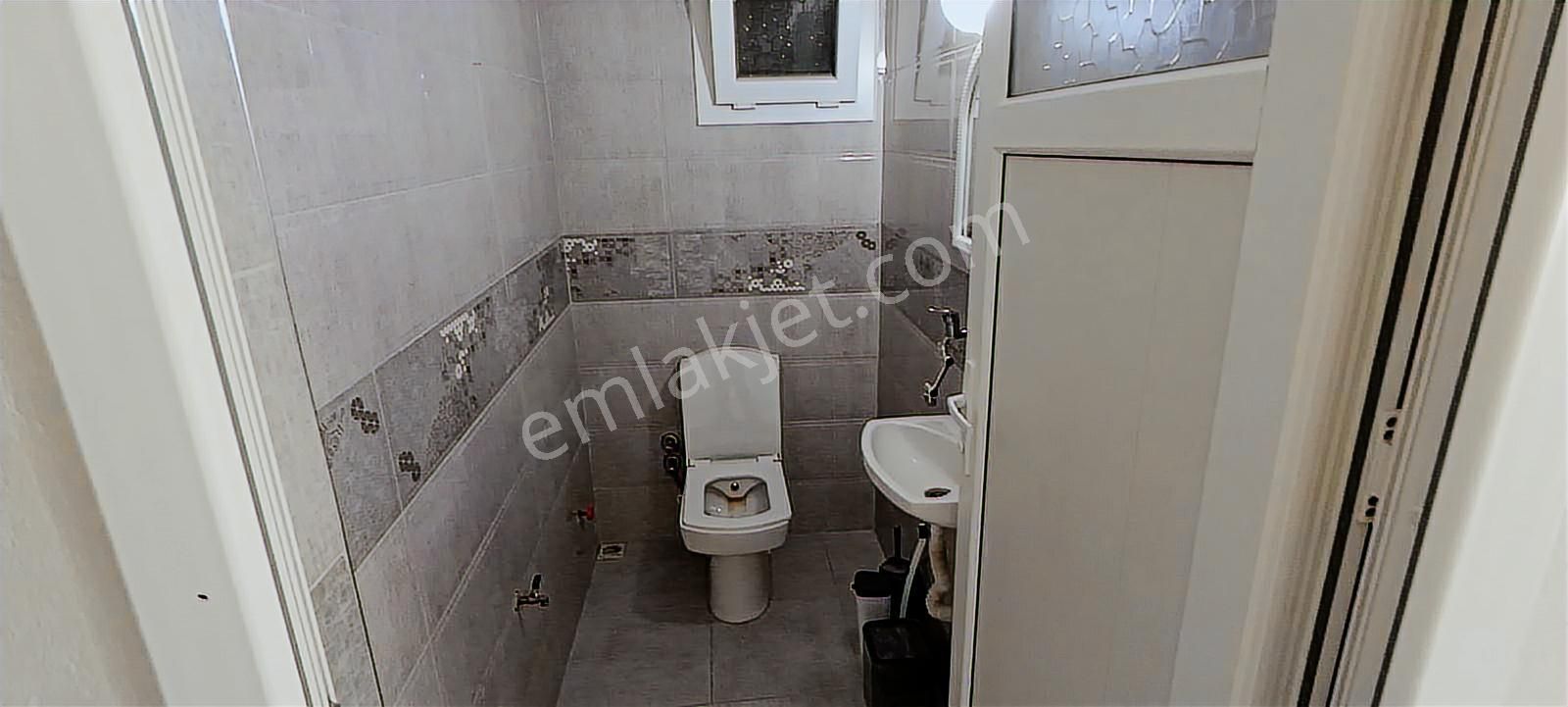İzmir Bornova Naldöken Semtinde Geniş 2+1 Kiralık Daire - Görsel 11