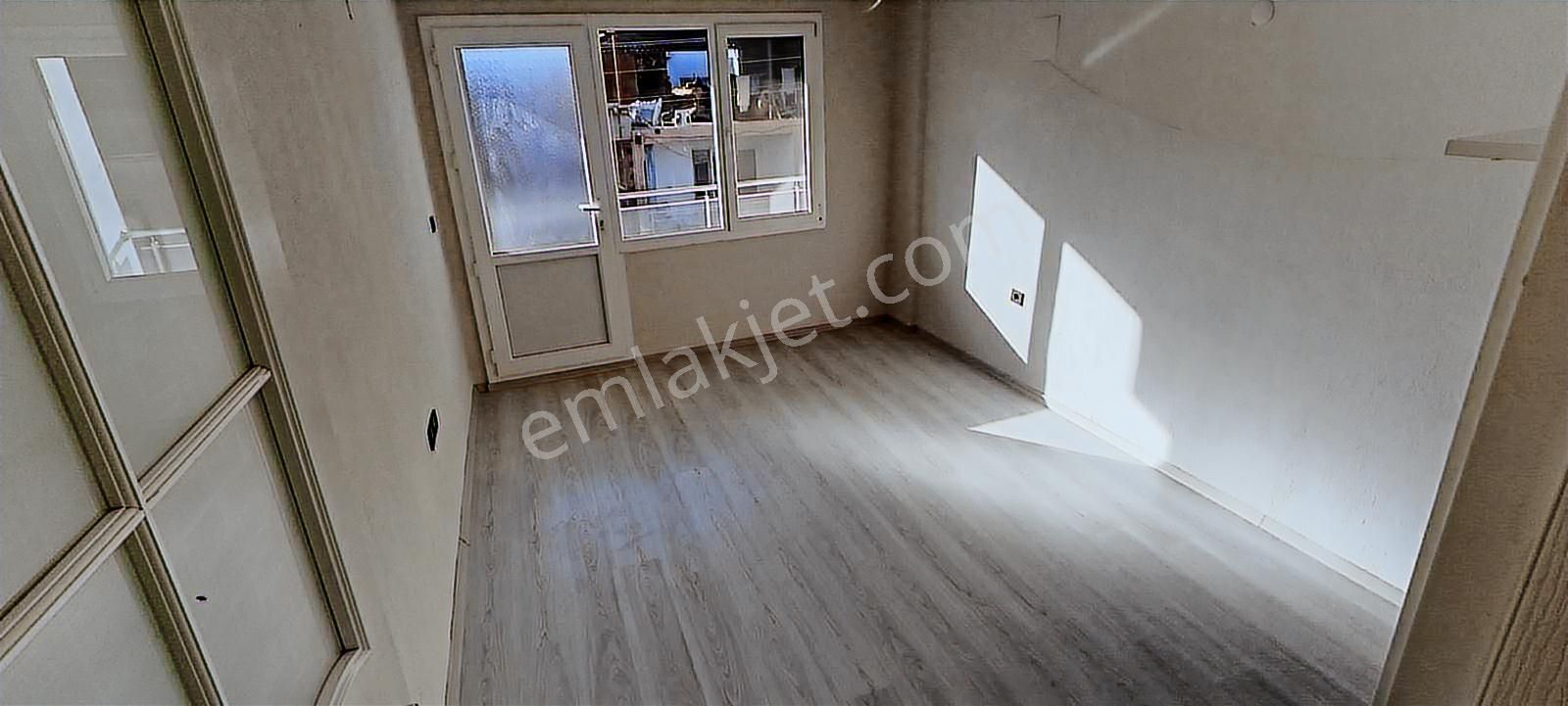 İzmir Bornova Naldöken Semtinde Geniş 2+1 Kiralık Daire - Görsel 16