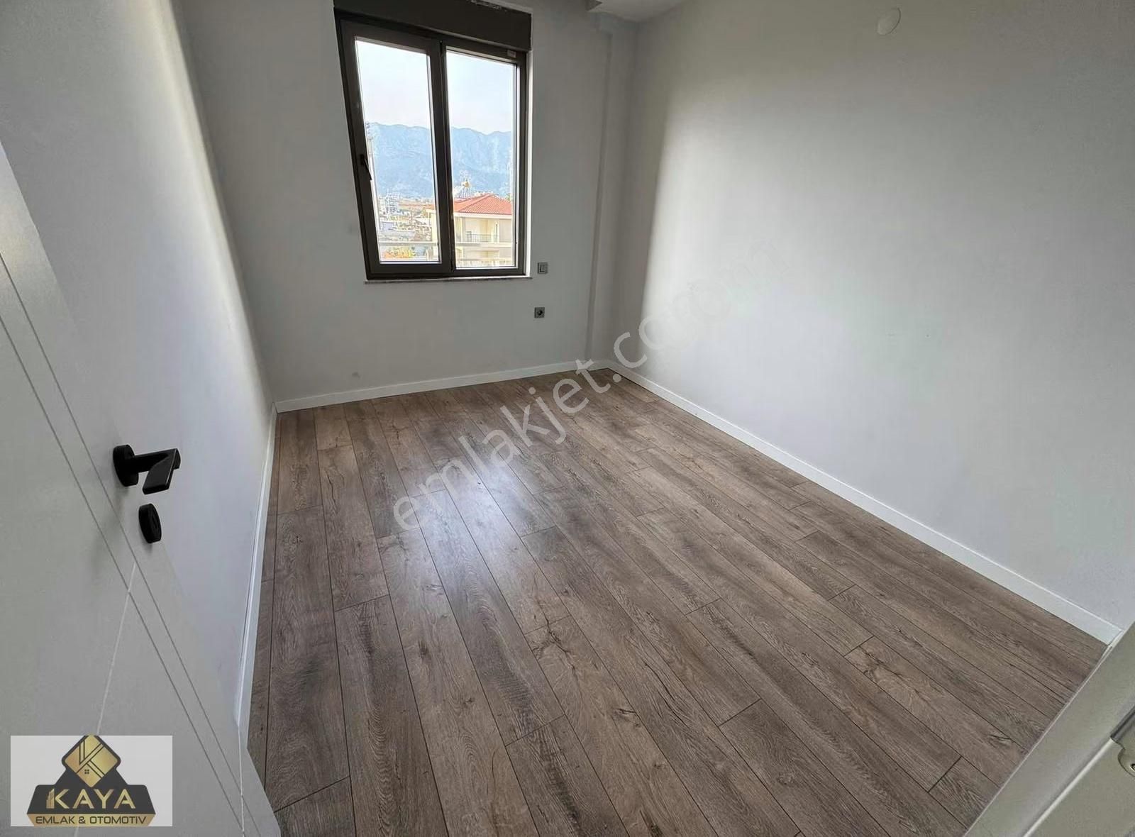 Havuzlu Site İçi Ebeveyn Banyolu Geniş Balkonlu 2+1 - Görsel 8