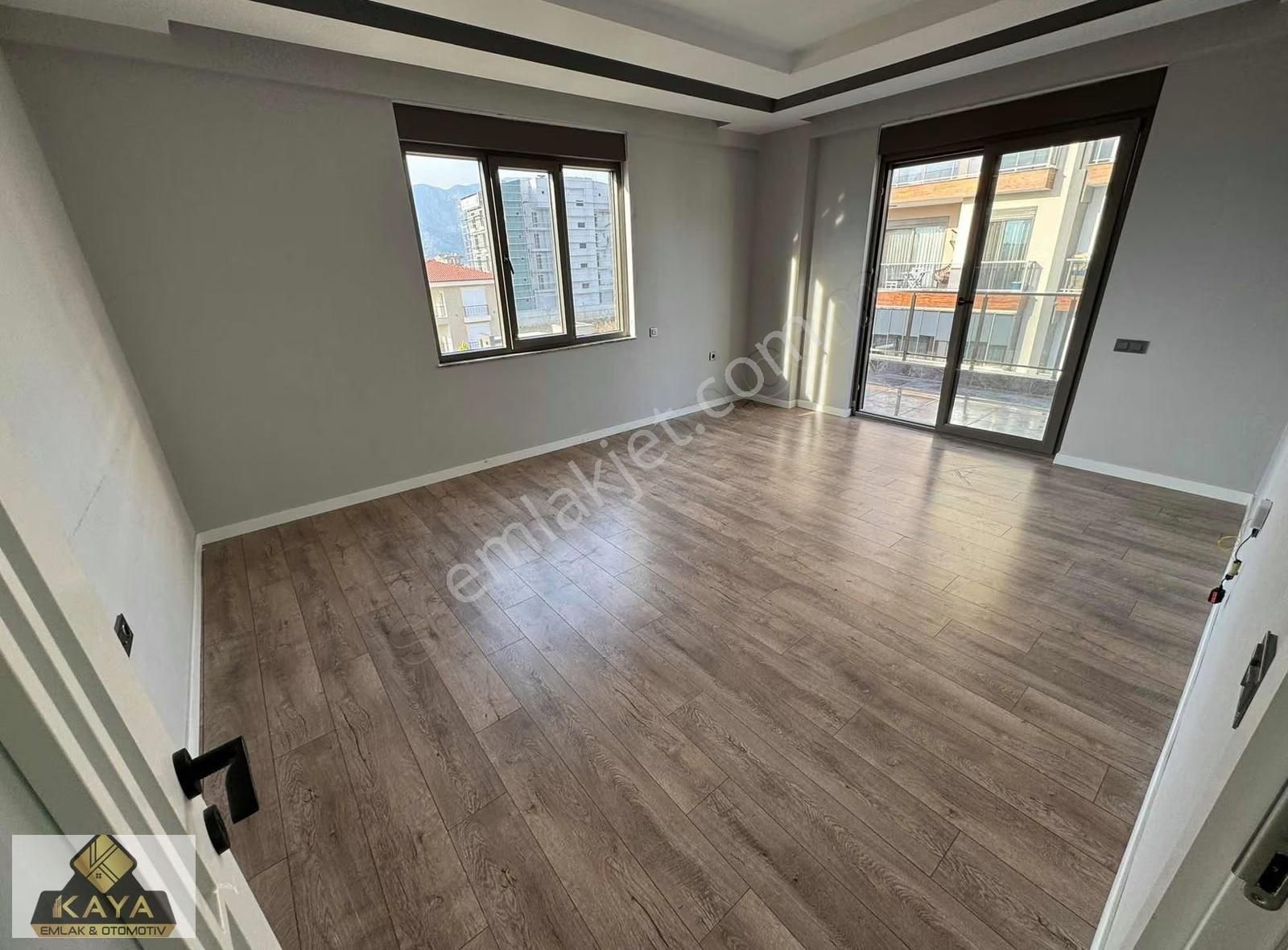 Havuzlu Site İçi Ebeveyn Banyolu Geniş Balkonlu 2+1 - Görsel 16