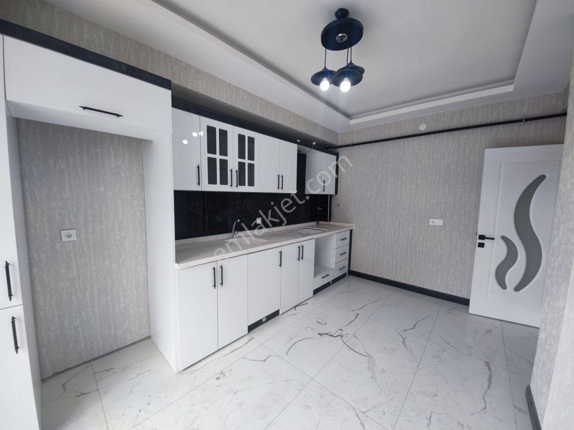 Entepe Avm Civarı Satılık Sıfır 3+1 Daireler