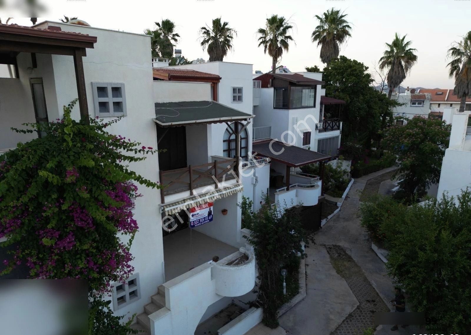 Startkey Pelit Petya Sitesi'nde 4+1 Bahçeli Kaydırmalı Dublex - Görsel 3