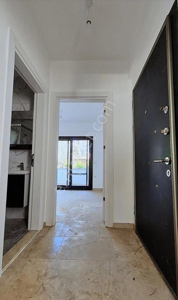 Startkey Pelit Merkez'e Çok Yakın Bahçeli 1+1 Daire - Görsel 2