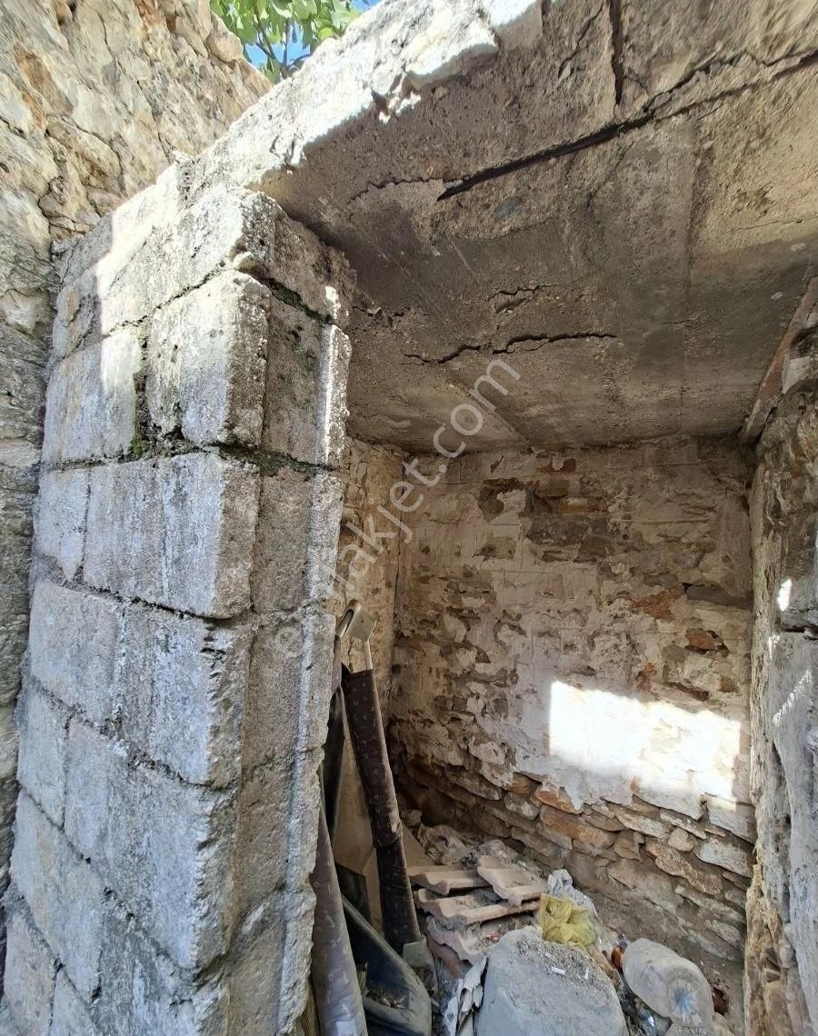 Startkey Pelit Cumalı'da Satılık Tarihi Taş Ev - Görsel 19