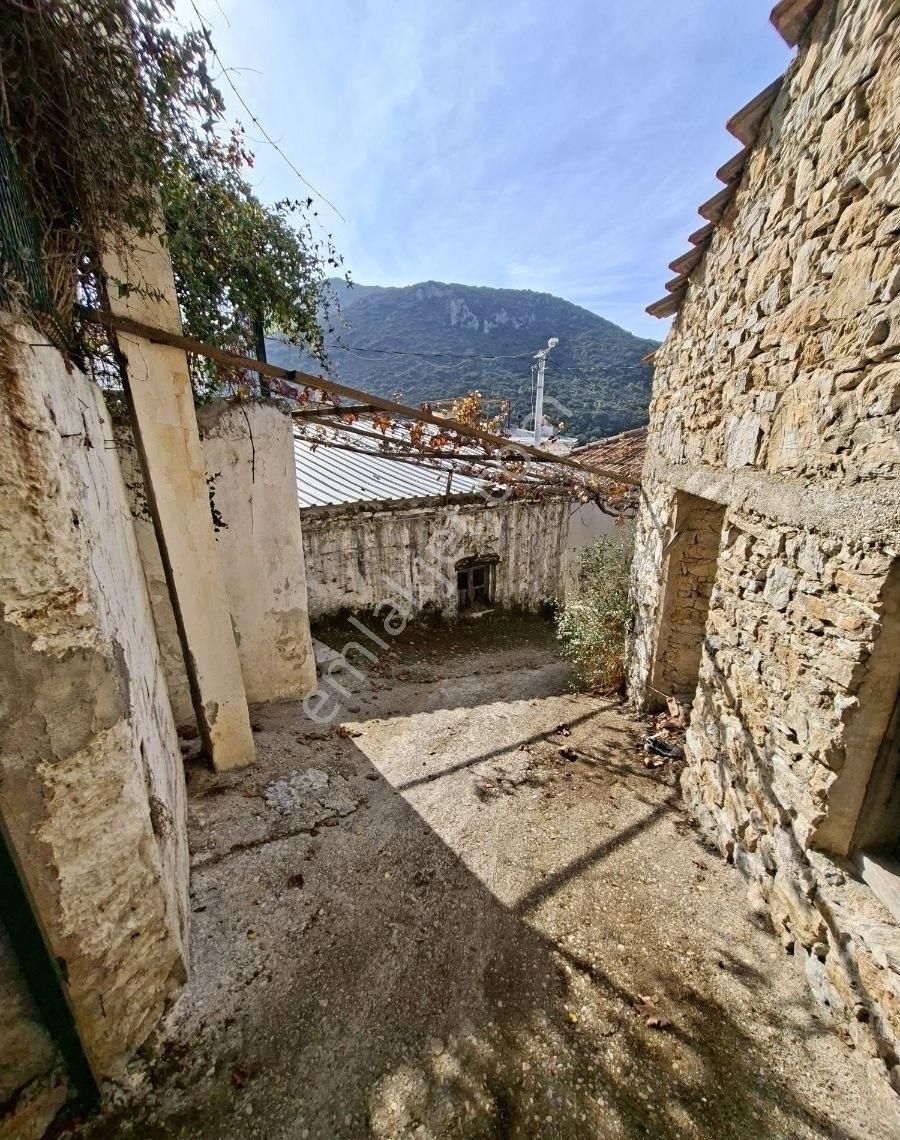 Startkey Pelit Cumalı'da Satılık Tarihi Taş Ev - Görsel 27