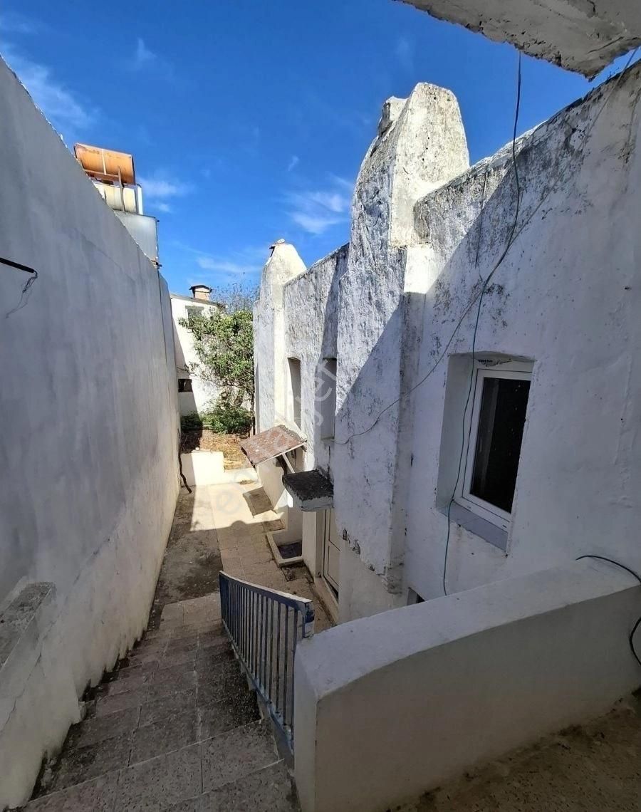 Startkey Pelit Yazı'da Satılık Bahceli Taş Ev - Görsel 23