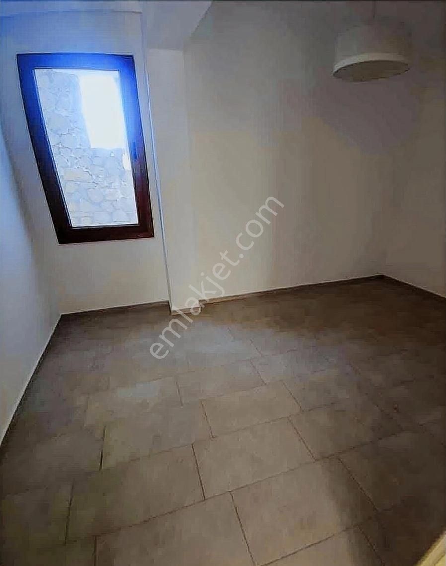 Startkey Pelit Merkeze Yakın Katta Tek, Bahçe Katı Daire - Görsel 15