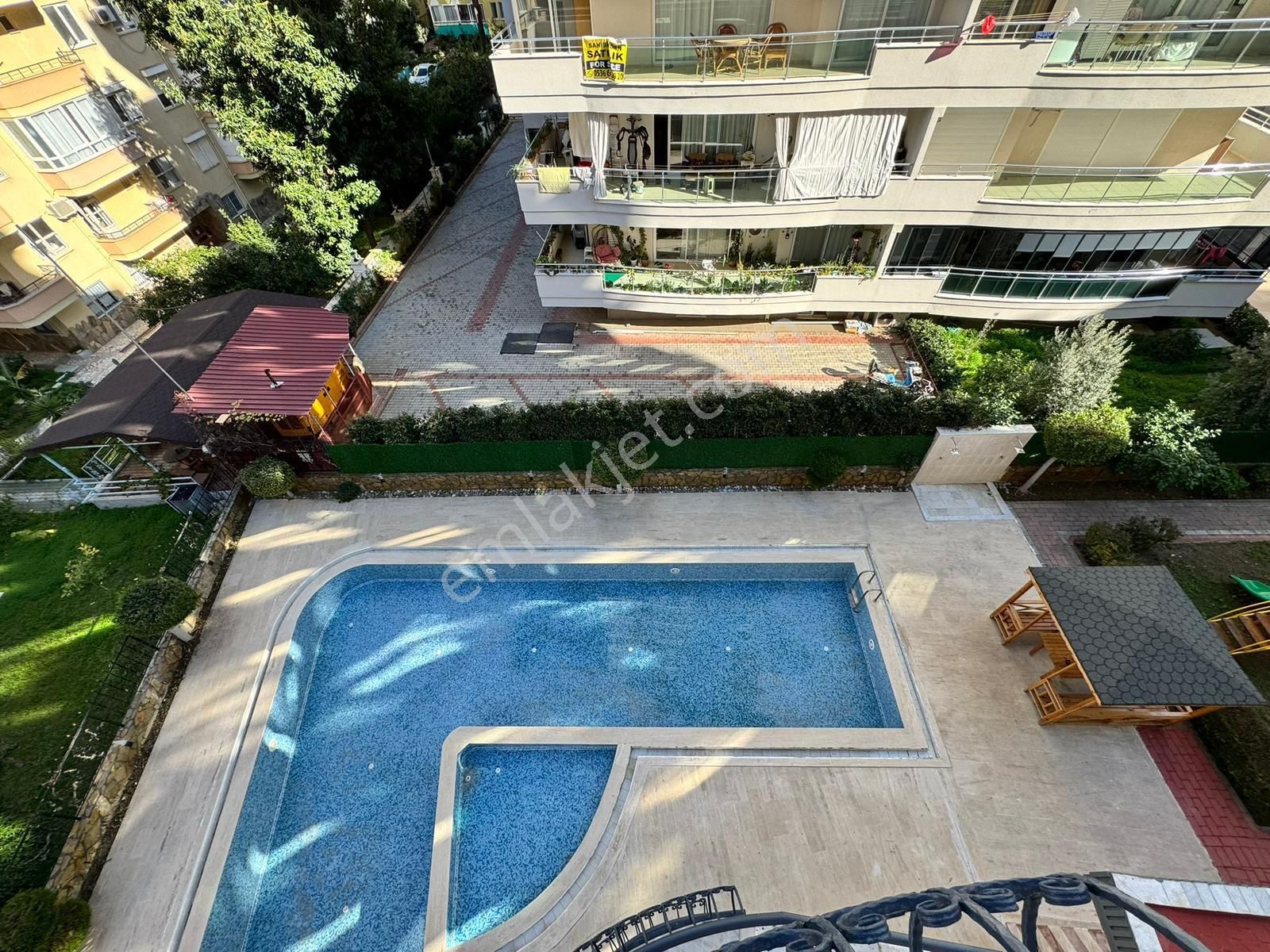Barbaros Cad. Acil Satılık 2+1 Eşyalı Geniş Daire - Görsel 25