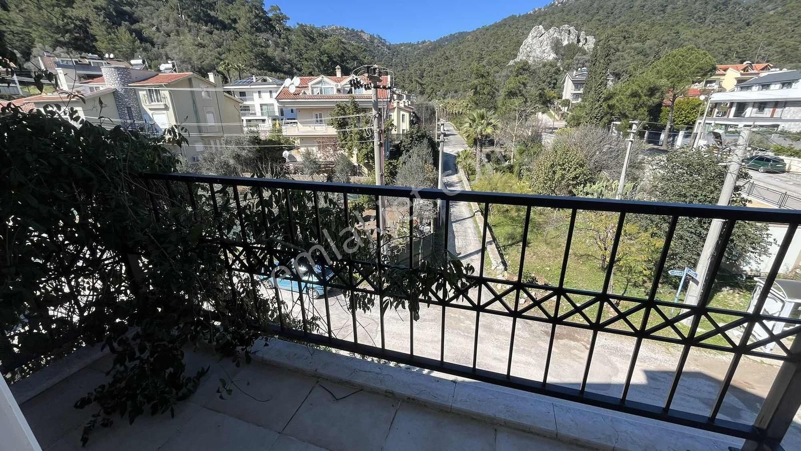 Marmaris Camiavlu'nda Taşınmaya Hazır Satılık Fırsat 4+1 Daire - Görsel 8