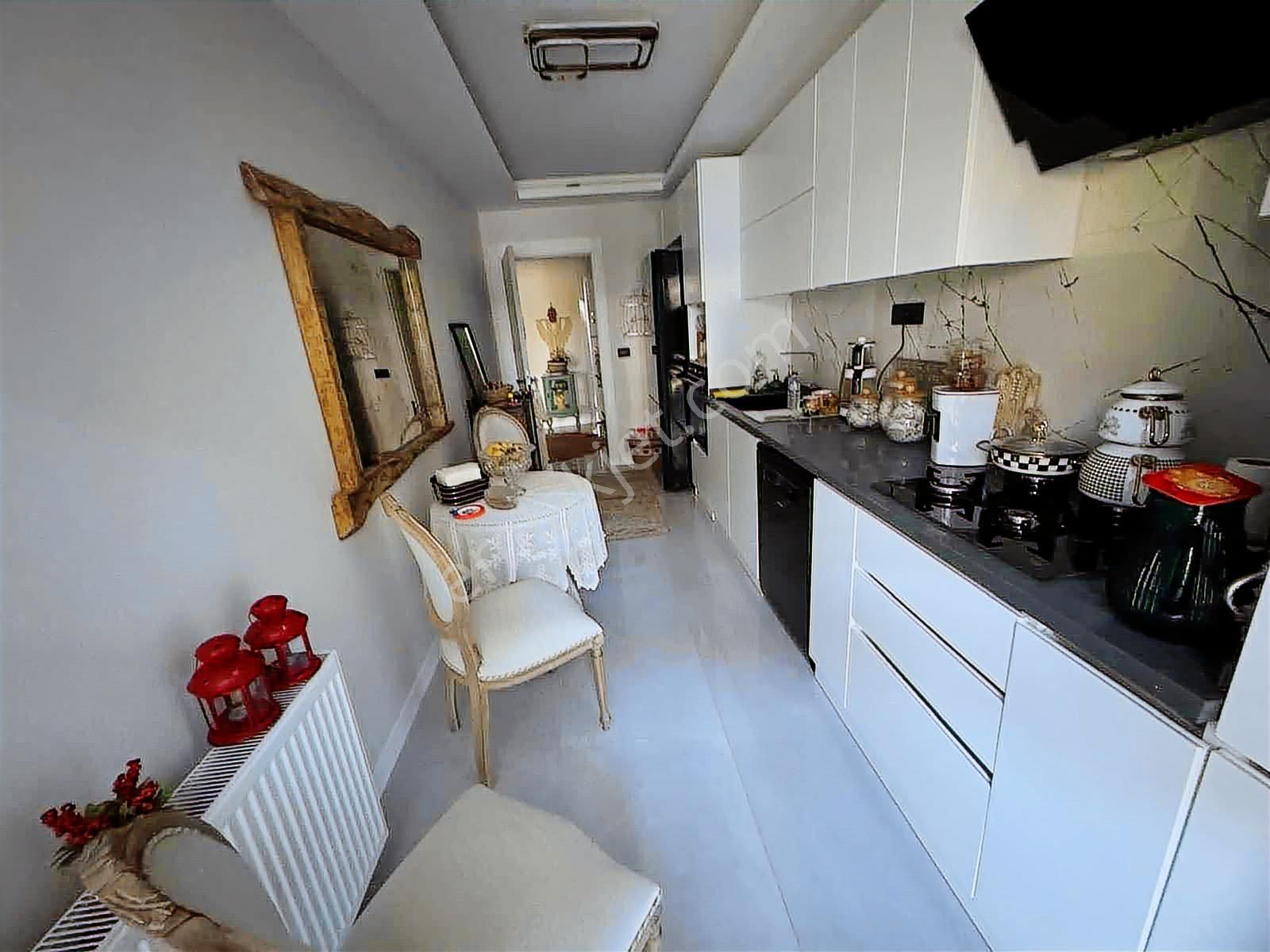 Güzelbahçe Yelkide Butik Site İçinde Geniş 2+1 Daire - Görsel 7