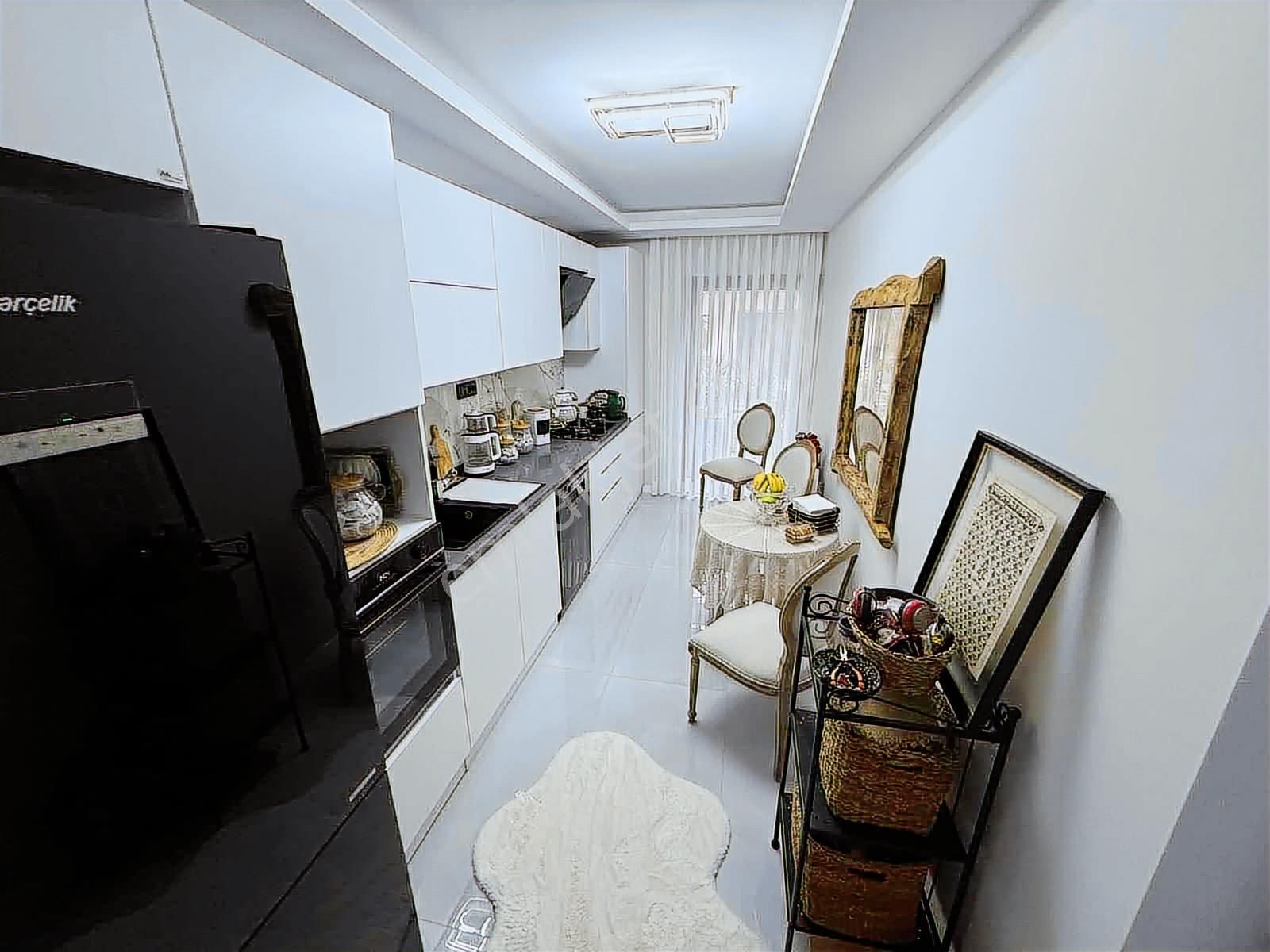 Güzelbahçe Yelkide Butik Site İçinde Geniş 2+1 Daire - Görsel 2