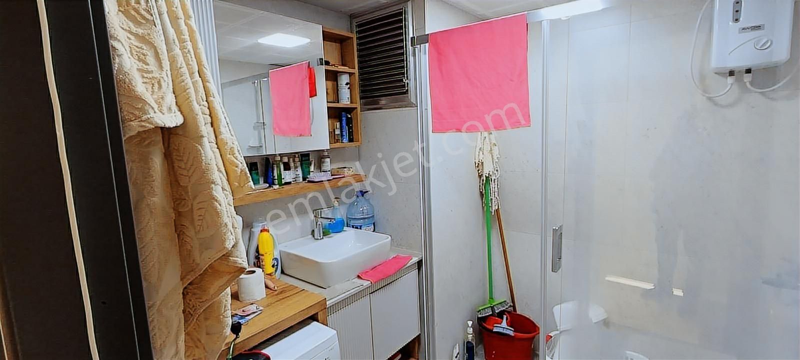 İzmir Bornova Erzenede Lüx Kiralık Eşyalı 1+1 Daire - Görsel 8