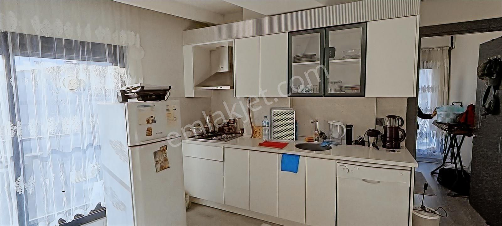 İzmir Bornova Erzenede Lüx Kiralık Eşyalı 1+1 Daire - Görsel 12
