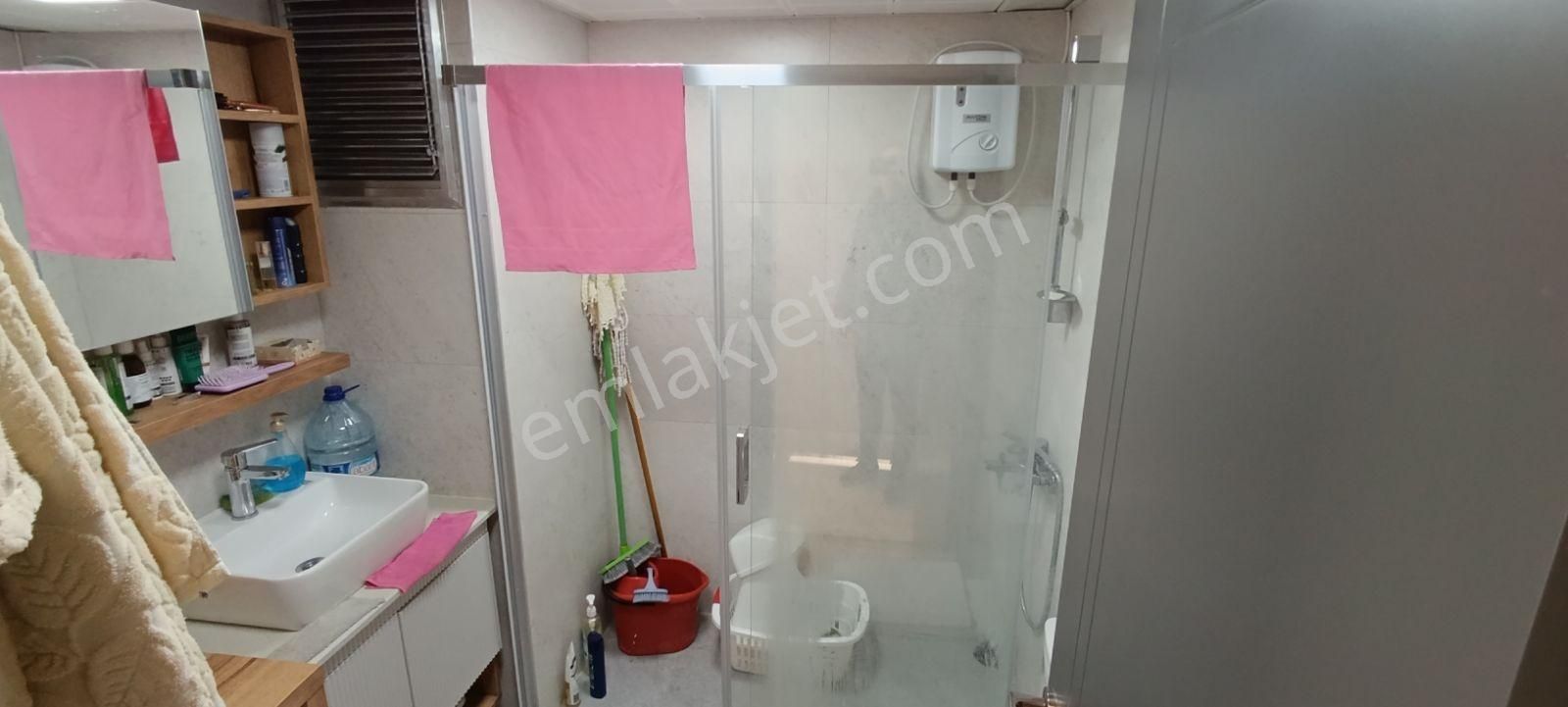 İzmir Bornova Erzenede Lüx Kiralık Eşyalı 1+1 Daire - Görsel 14