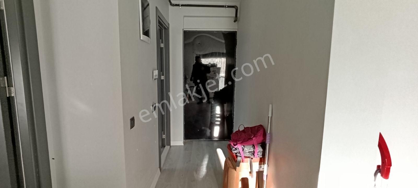 İzmir Bornova Erzenede Lüx Kiralık Eşyalı 1+1 Daire - Görsel 13