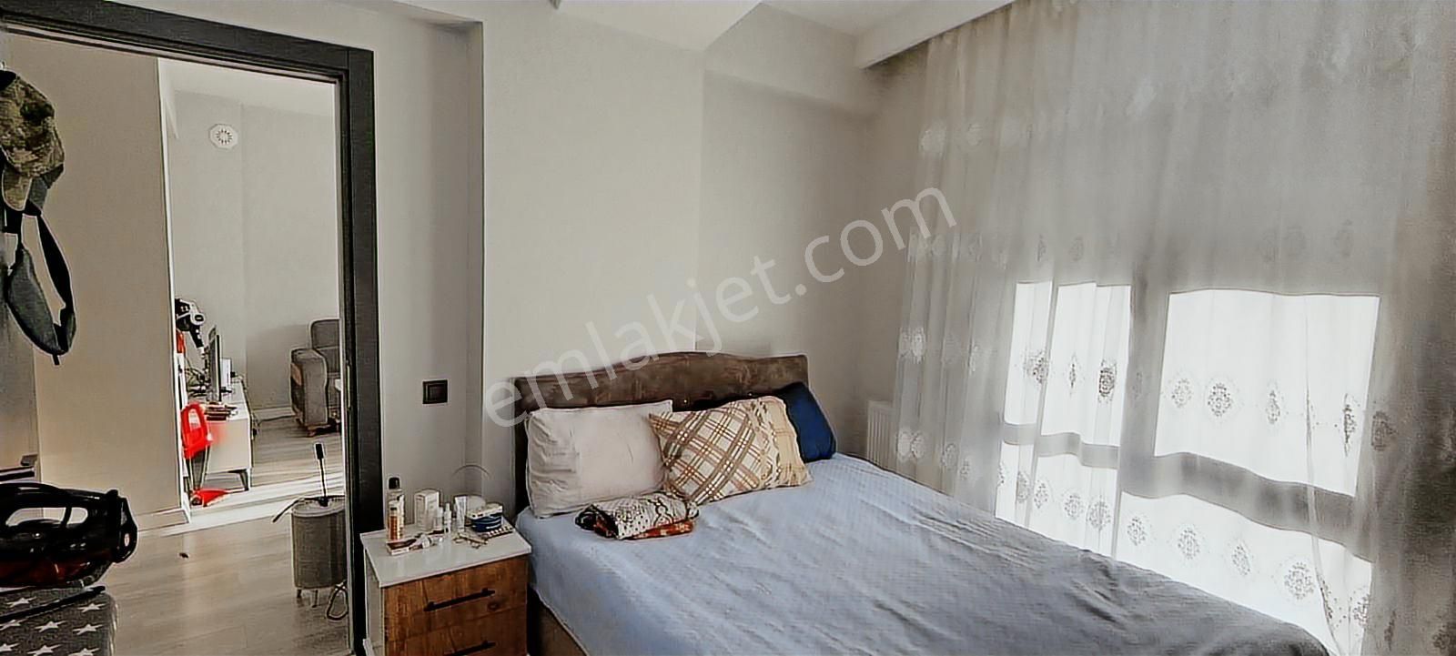 İzmir Bornova Erzenede Lüx Kiralık Eşyalı 1+1 Daire - Görsel 26