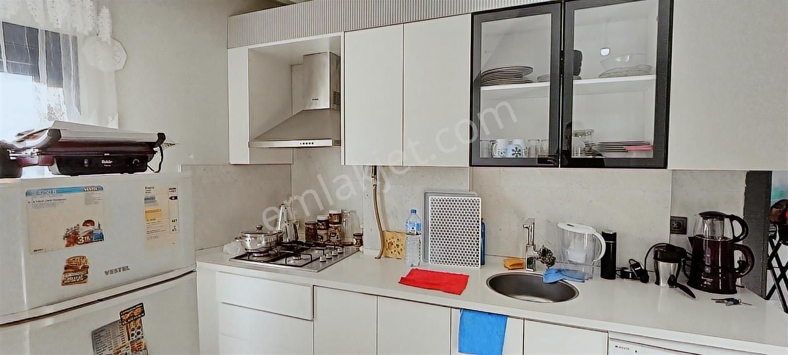 İzmir Bornova Erzenede Lüx Kiralık Eşyalı 1+1 Daire - Görsel 21