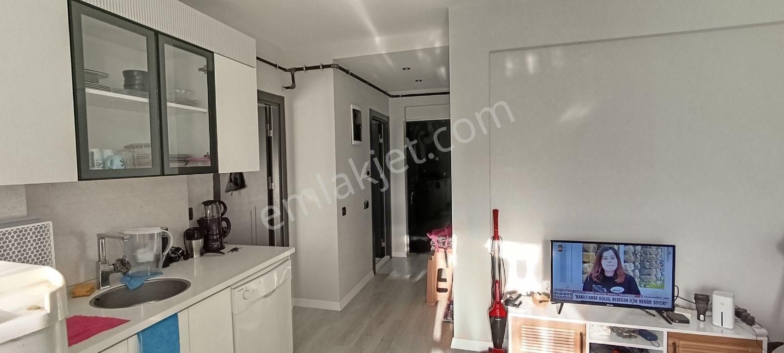 İzmir Bornova Erzenede Lüx Kiralık Eşyalı 1+1 Daire - Görsel 5
