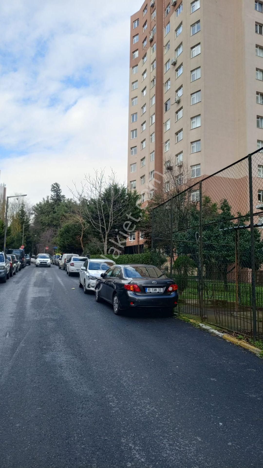 Beylikdüzü Metrobüse 8 Dk Yürüme Mesafesinde Full Tadilatlı Satılık 3+1 Daire - Görsel 3