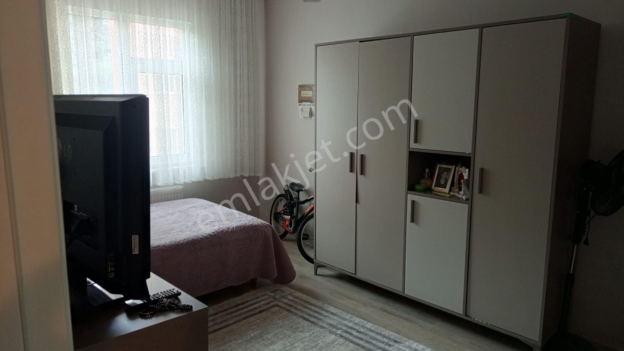 Beylikdüzü Metrobüse 8 Dk Yürüme Mesafesinde Full Tadilatlı Satılık 3+1 Daire - Görsel 18