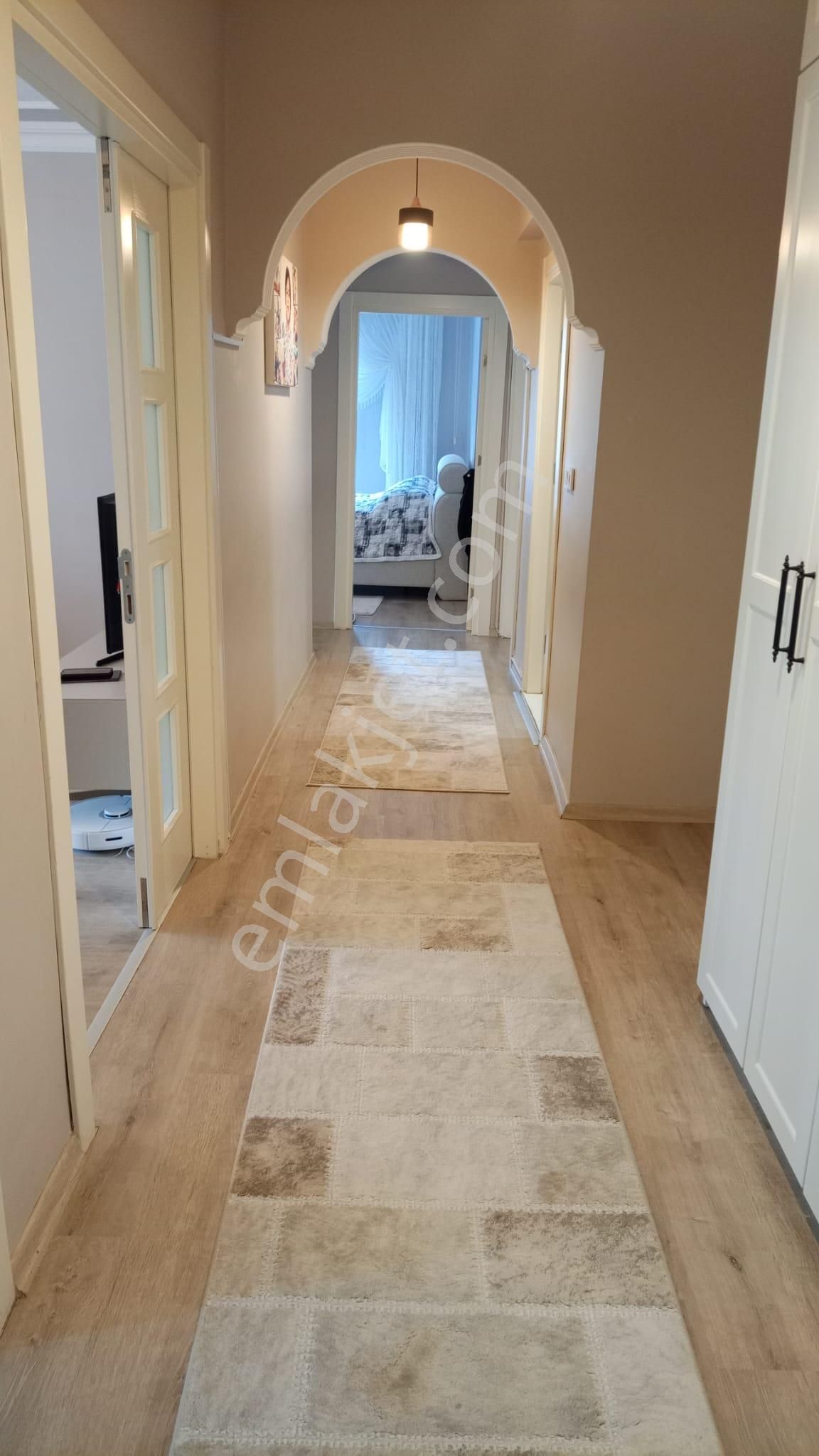 Beylikdüzü Metrobüse 8 Dk Yürüme Mesafesinde Full Tadilatlı Satılık 3+1 Daire - Görsel 11