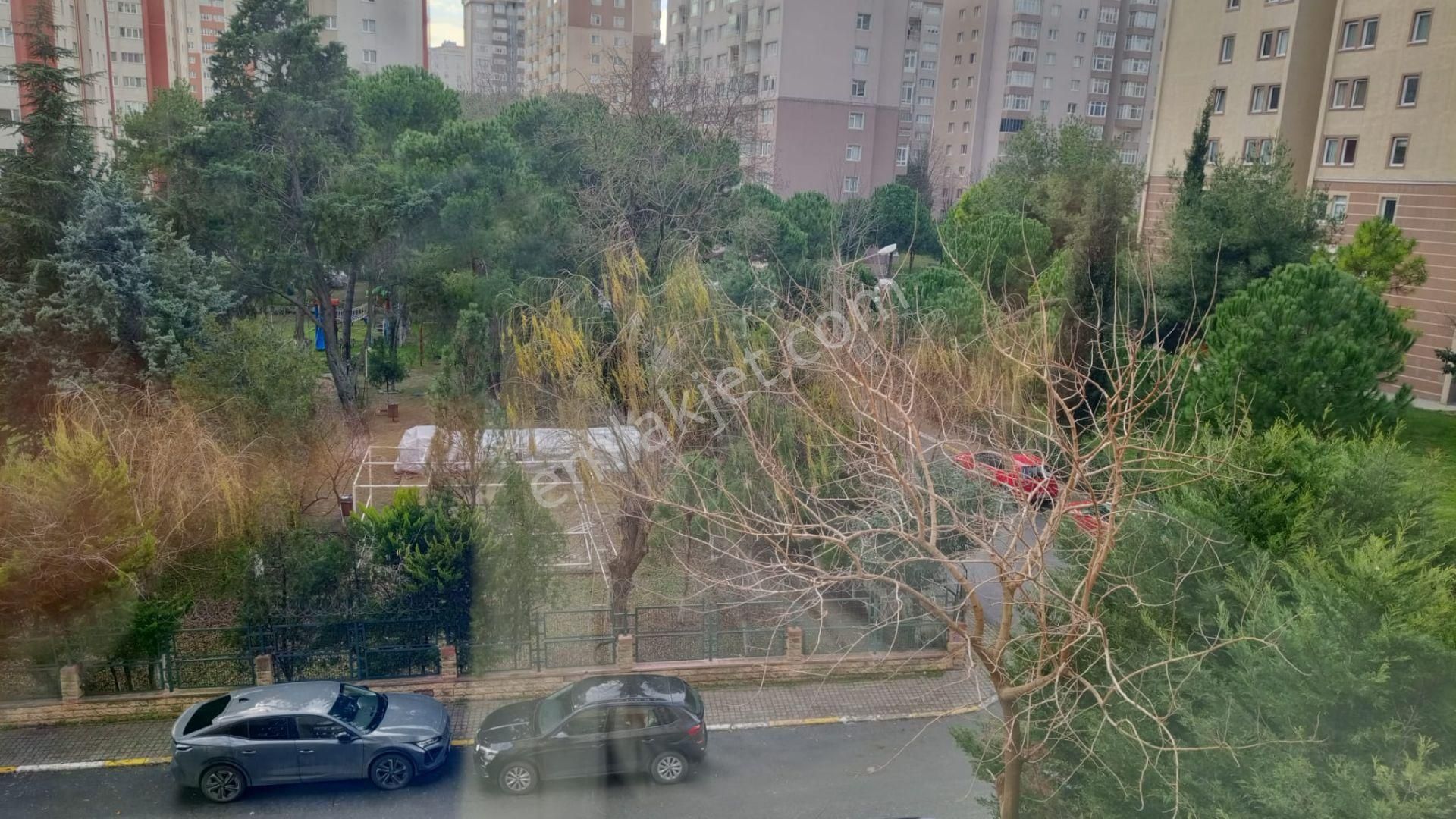 Beylikdüzü Metrobüse 8 Dk Yürüme Mesafesinde Full Tadilatlı Satılık 3+1 Daire - Görsel 22