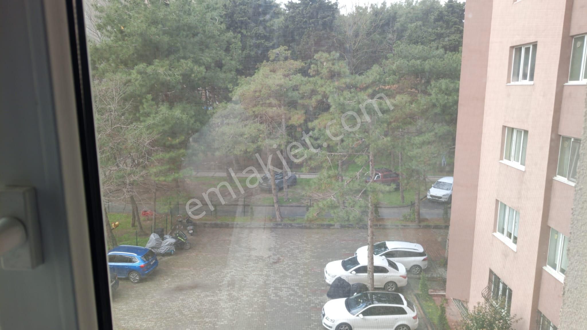 Beylikdüzü Metrobüse 8 Dk Yürüme Mesafesinde Full Tadilatlı Satılık 3+1 Daire - Görsel 17