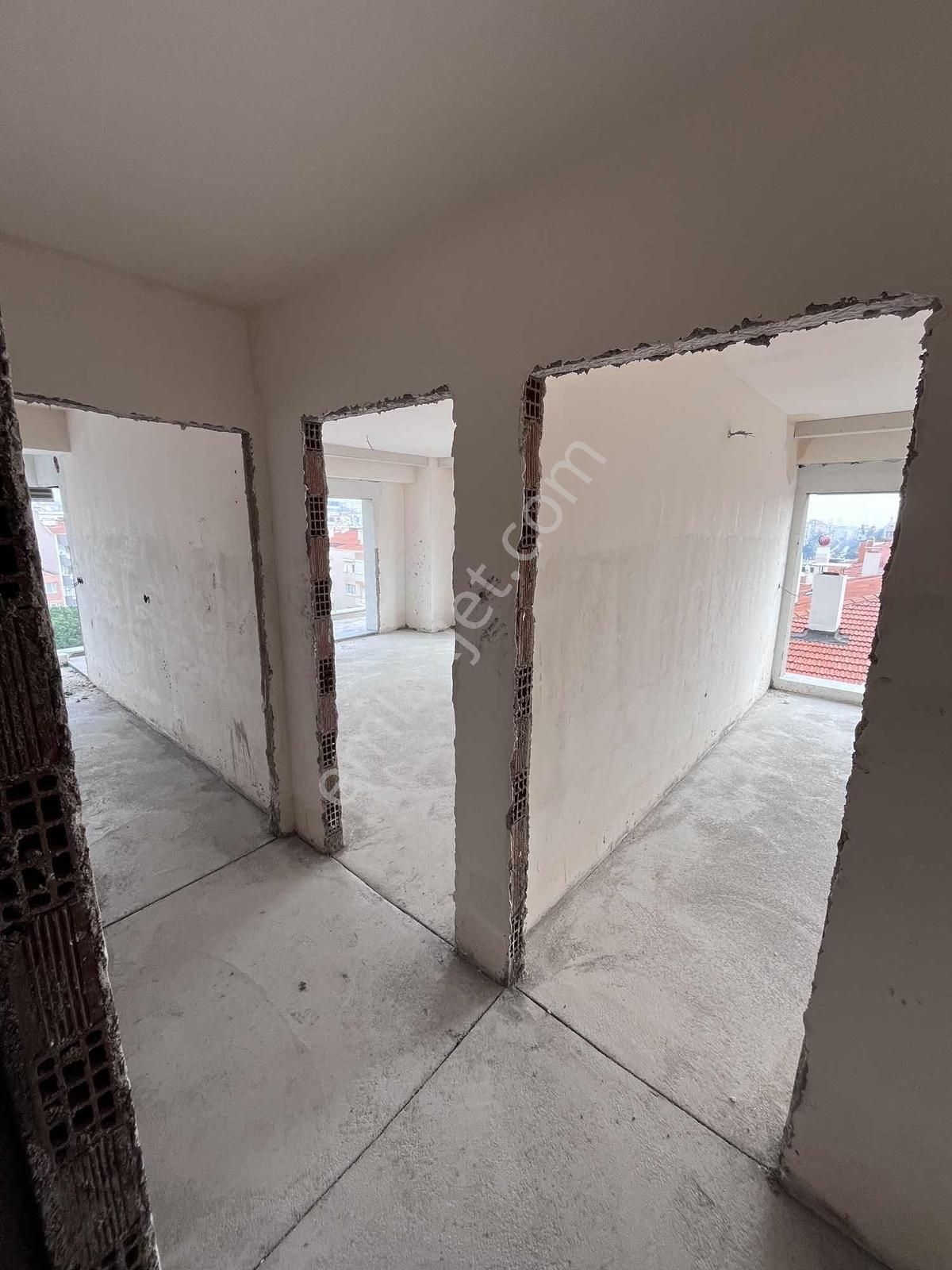 Karşıyaka Girne Caddesi 3+1 Satılık Lüks Daire - Görsel 15