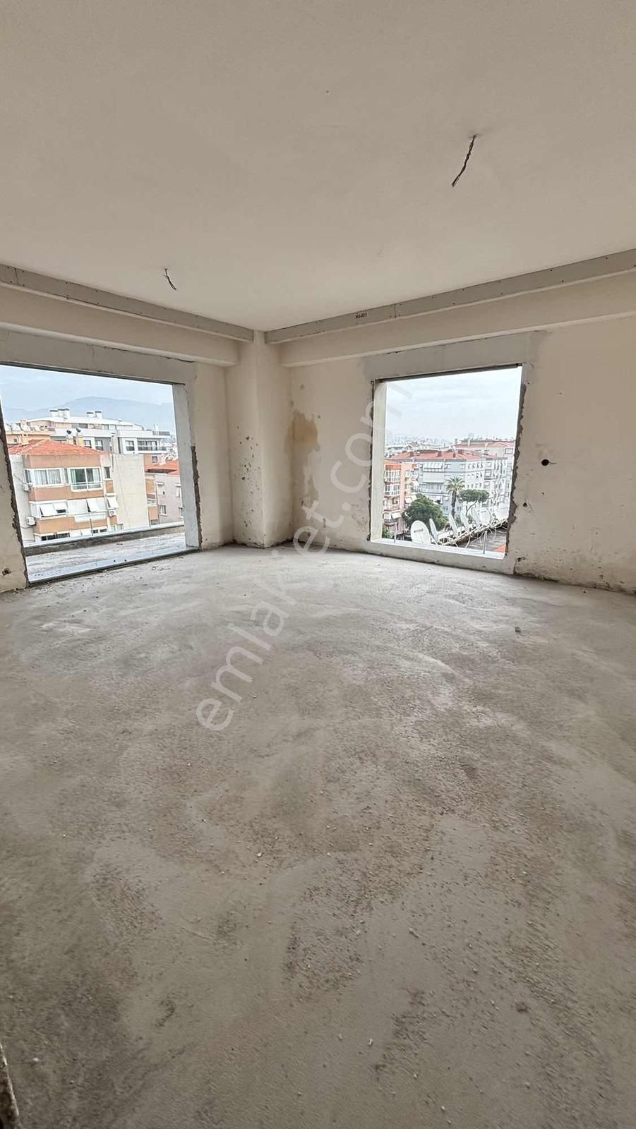 Karşıyaka Girne Caddesi 3+1 Satılık Lüks Daire - Görsel 20