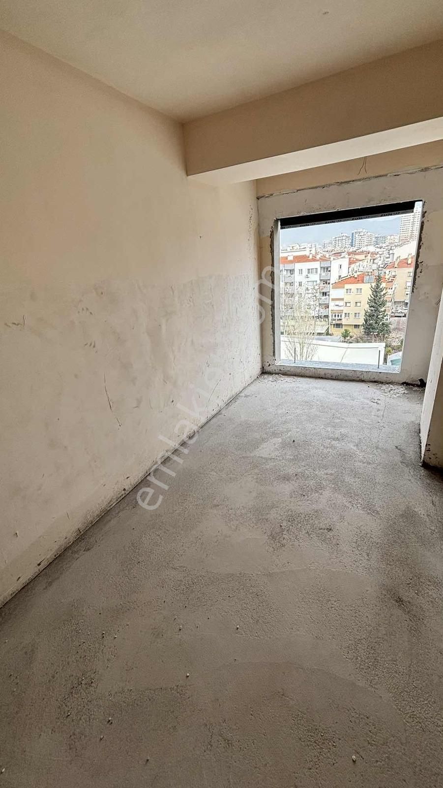 Karşıyaka Girne Caddesi 3+1 Satılık Lüks Daire - Görsel 25